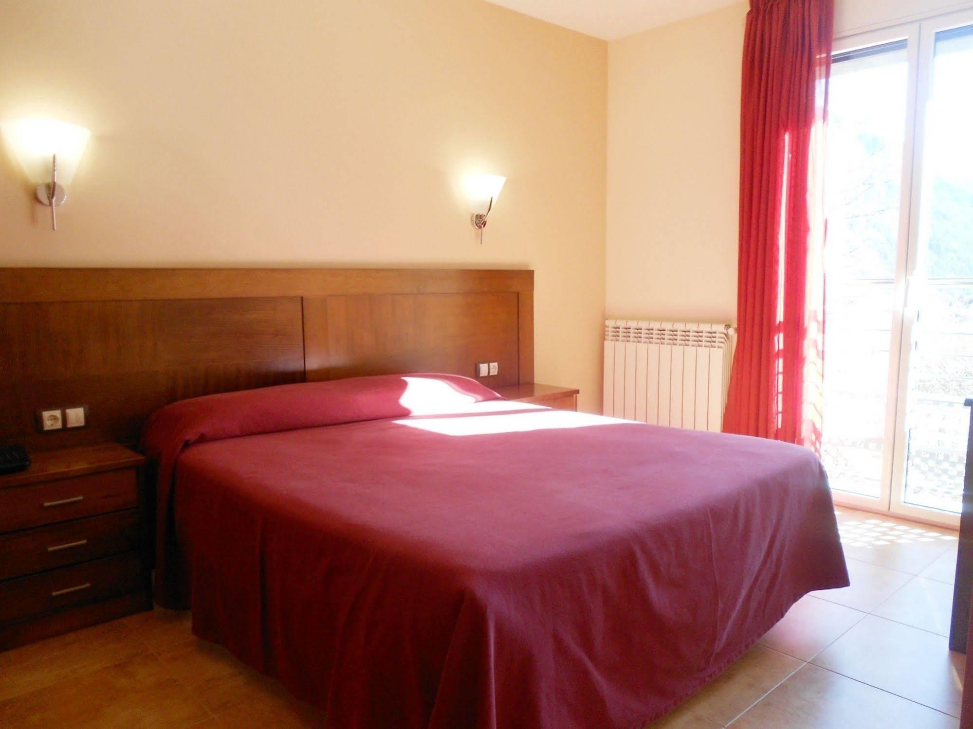 Aparthotel Rialb El Serrat Exteriér fotografie