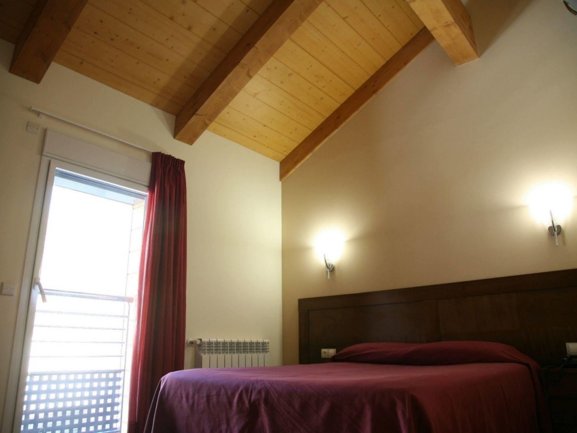 Aparthotel Rialb El Serrat Exteriér fotografie